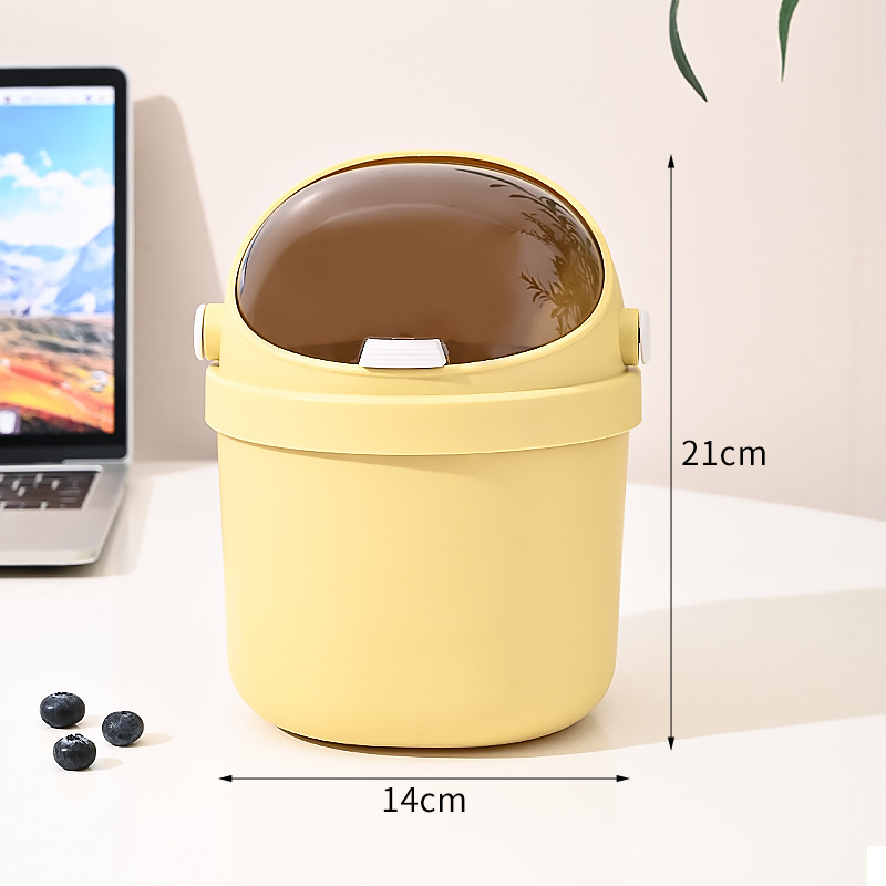 Small astronaut trash can