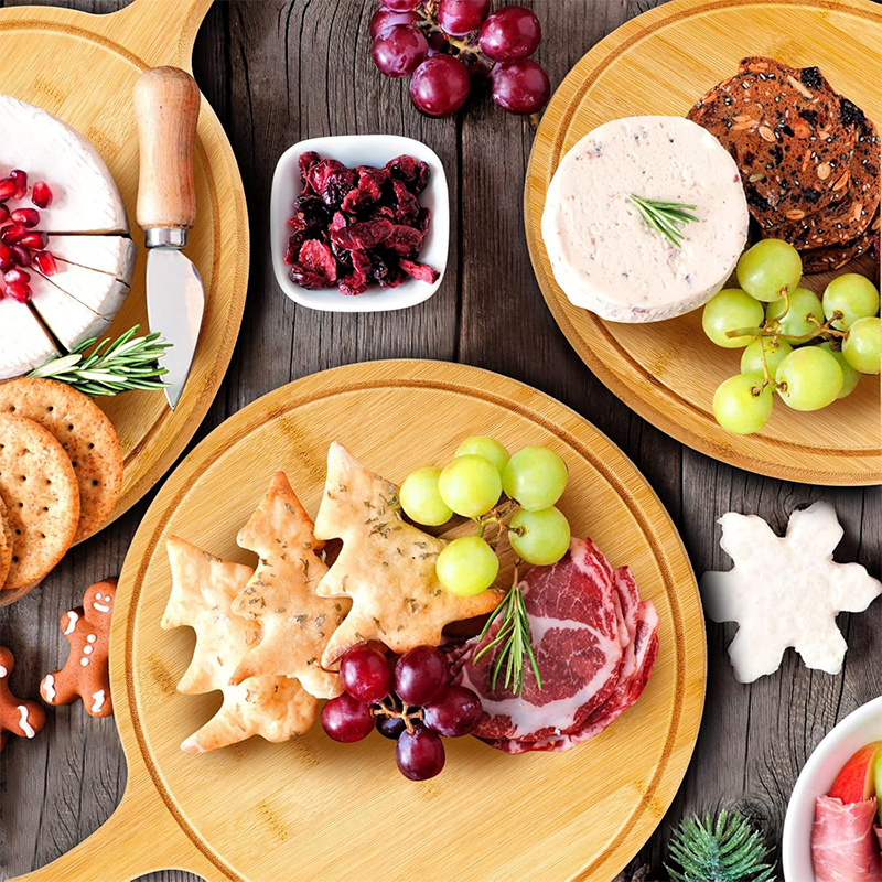 Round Wood Cutting Board with Handle